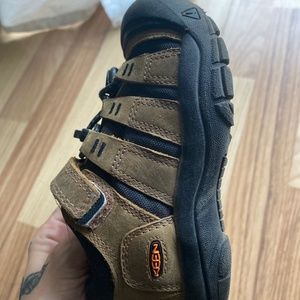 Keen shoes